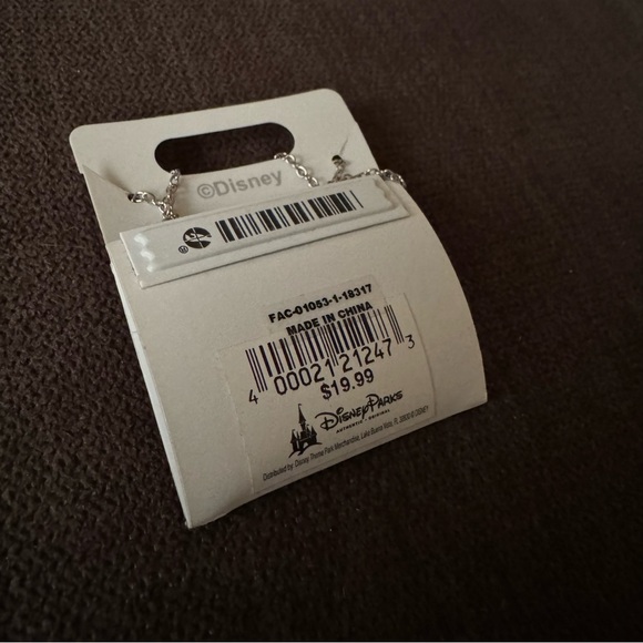 Disney “Vacation Mode” Necklace - Picture 2 of 2